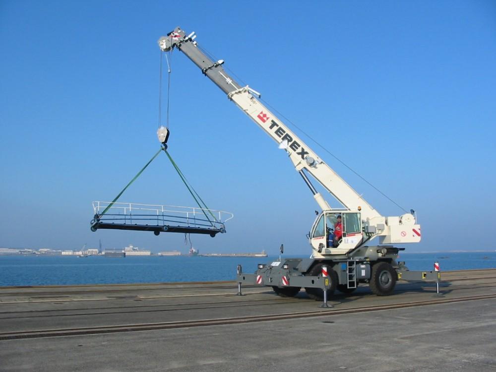 ASSISTANCE MAITRISE D'OUVRAGE POUR L'ACHAT D'UNE GRUE PORTUAIRE 